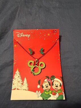 Disney Minnie Mouse Wreath Pendant Necklace & Holly Earrings - Green & Red